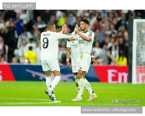 小贝林厄姆比赛表现不佳家庭观战气氛紧张引发关注 小贝林厄姆比赛表现不佳家庭观战气氛紧张引发关注