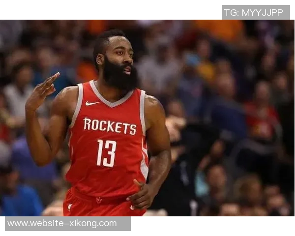 加尔扎谈搭档布朗与西蒙斯目标是掩护创造空位机会 加尔扎谈搭档布朗与西蒙斯目标是掩护创造空位机会