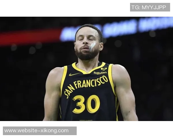 科尔赞霍福德防守能力强大能为库里巴特勒提供更多进攻空间 科尔赞霍福德防守能力强大能为库里巴特勒提供更多进攻空间