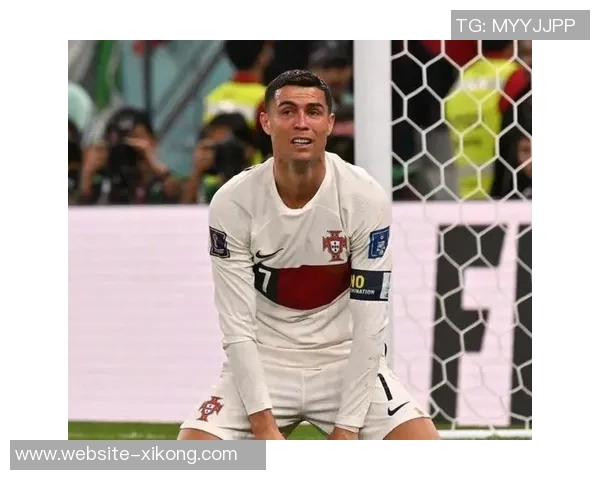 C罗分享回归葡萄牙国家队的帅气照片墨镜加持魅力十足 C罗分享回归葡萄牙国家队的帅气照片墨镜加持魅力十足