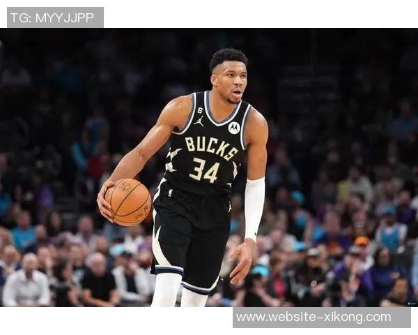 字母哥效力雄鹿十三年忠诚不渝现役球员时长仅次库里和追梦 字母哥效力雄鹿十三年忠诚不渝现役球员时长仅次库里和追梦