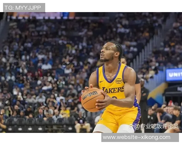 夸梅建议布朗尼学习基德技巧先适应三分再练习突破能力 夸梅建议布朗尼学习基德技巧先适应三分再练习突破能力