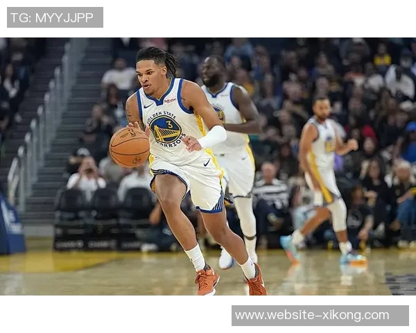 普理查德表现稳定17投7中三分8投3中贡献19分外加4篮板3助攻1抢断 普理查德表现稳定17投7中三分8投3中贡献19分外加4篮板3助攻1抢断