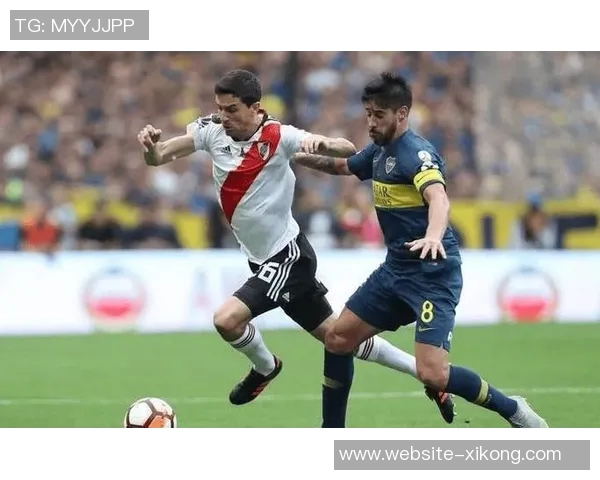 基多体育大学在解放者杯半决赛首回合以三球优势战胜帕尔梅拉斯