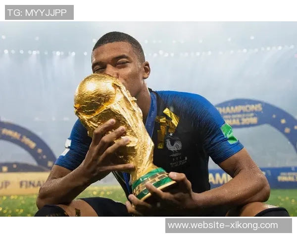 维尼修斯新恋情曝光引争议女友坦言只是玩玩而已引发热议