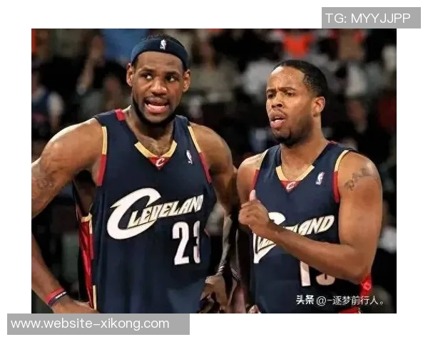 詹姆斯全力支持达蒙琼斯助其在人生道路上不断前行