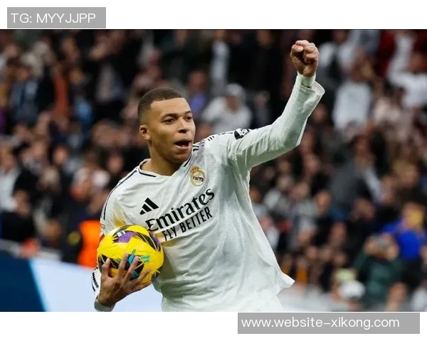 姆巴佩精彩过人遭对手推倒主裁对其进行严厉教育引发热议