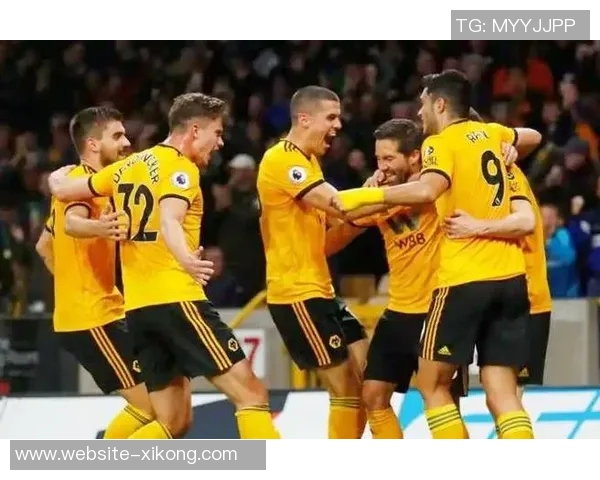 B费闪耀全场贡献两射一传荣膺曼联战狼队最佳球员称号 B费闪耀全场贡献两射一传荣膺曼联战狼队最佳球员称号